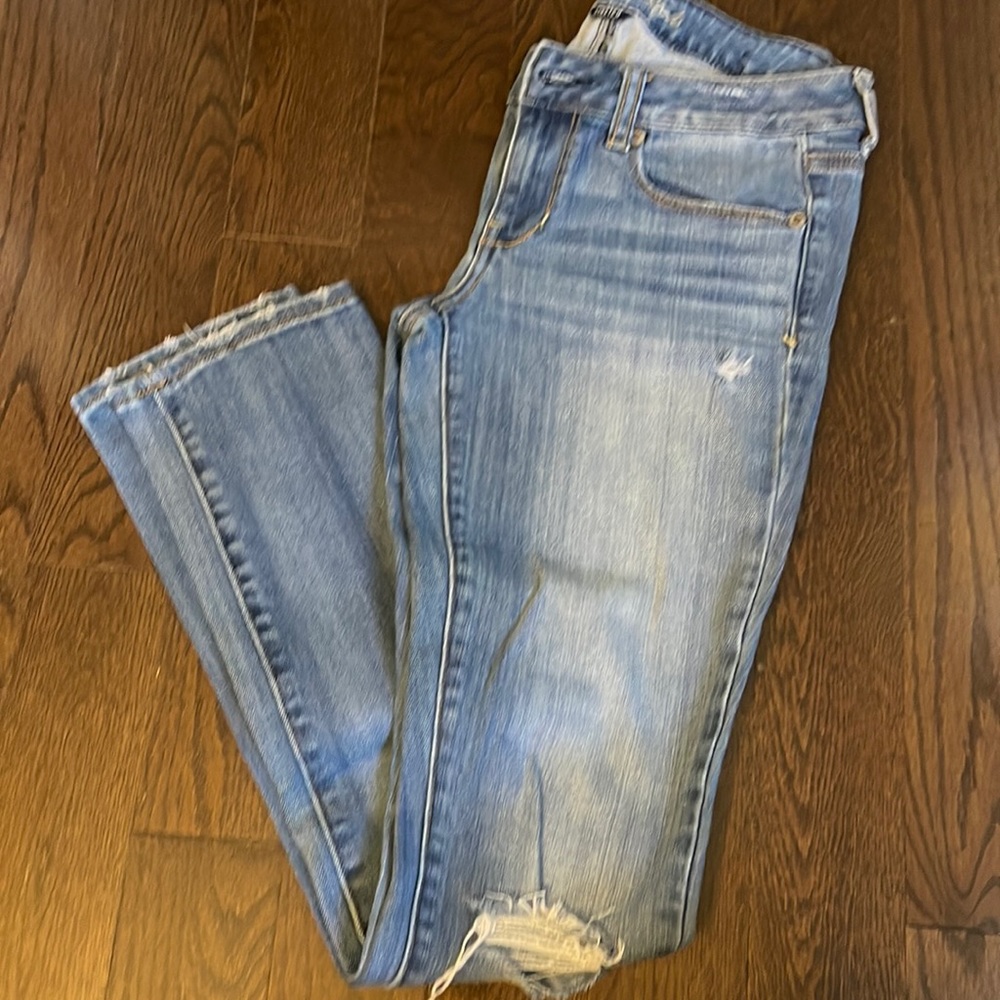 Vintage American Eagle Skinny Jeans with Rips